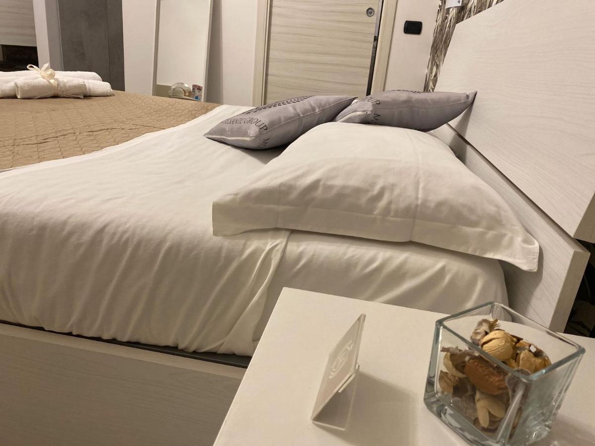 Montesantogroup Amalfi Room Neapol Zewnętrze zdjęcie