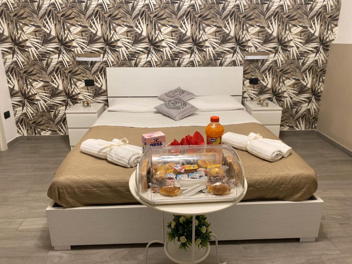 Montesantogroup Amalfi Room Neapol Zewnętrze zdjęcie